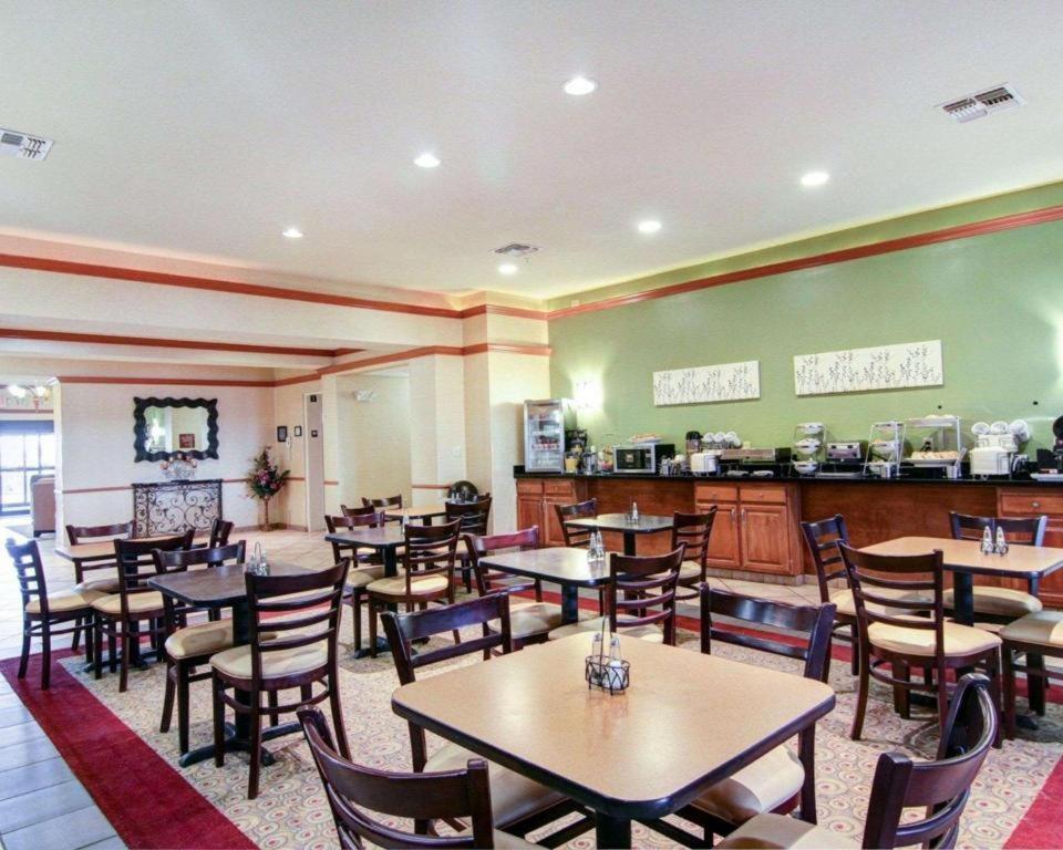 Spark By Hilton Fort Stockton Exterior photo
